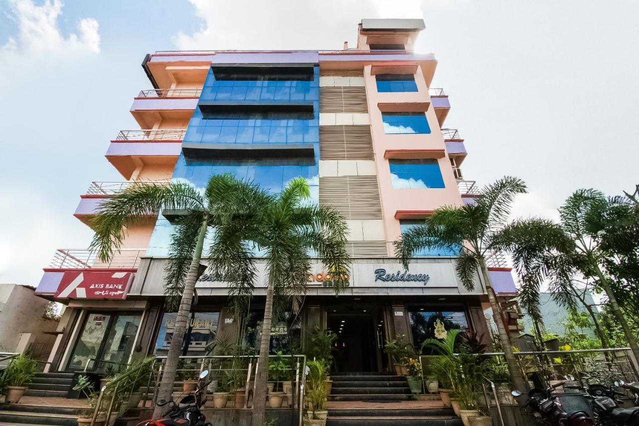 Oyo 62964 Hotel Vandana Grand ネルール エクステリア 写真